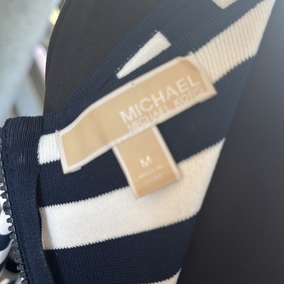 Michael Kors Cut Out Shoulder Midi Dress - Picture 4 of 5